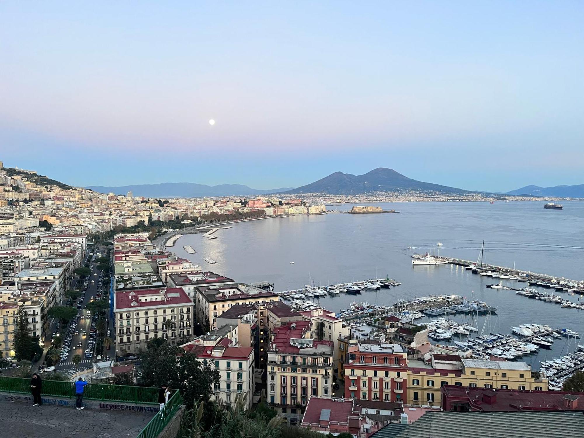Cuore Di Napoli Centro Luaran gambar